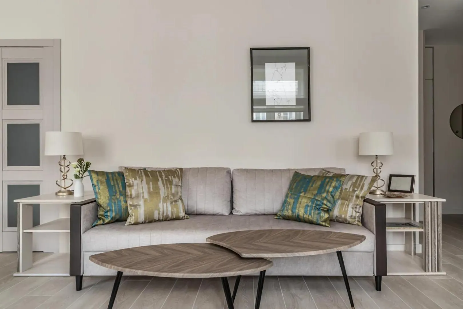 Marc & Spacious And Bright Apartment Antwerp